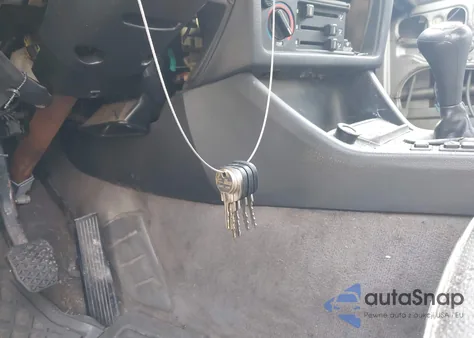 1988 BMW 325 z USA, uszkodzony, nr VIN WBAAE5404J8813659